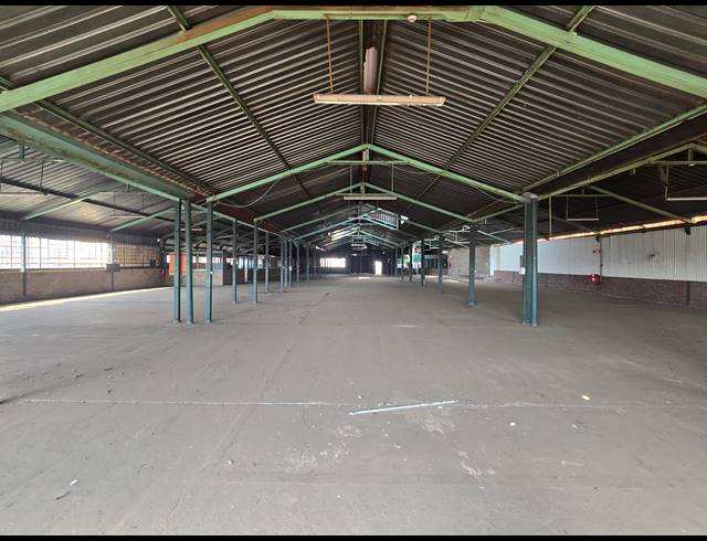 2,743M² WAREHOUSE TO LET IN ANDERBOLT